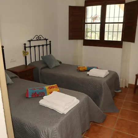 Casa La Herriza Larga De Vallesol Rent Holiday home