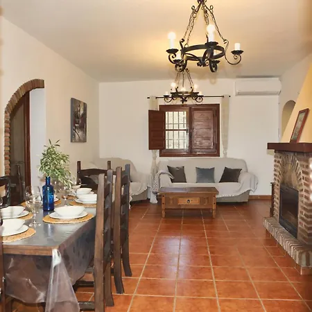 Casa La Herriza Larga De Vallesol Rent El Cerro
